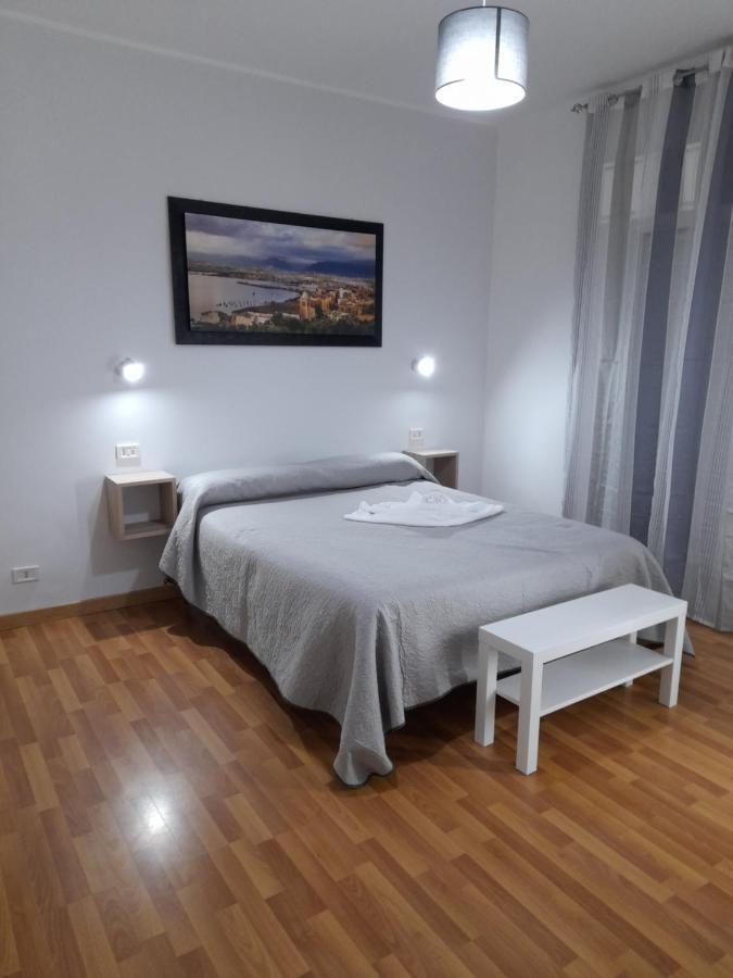 Milazzo: La Porta Delle Eolie Bed and Breakfast Habitación foto