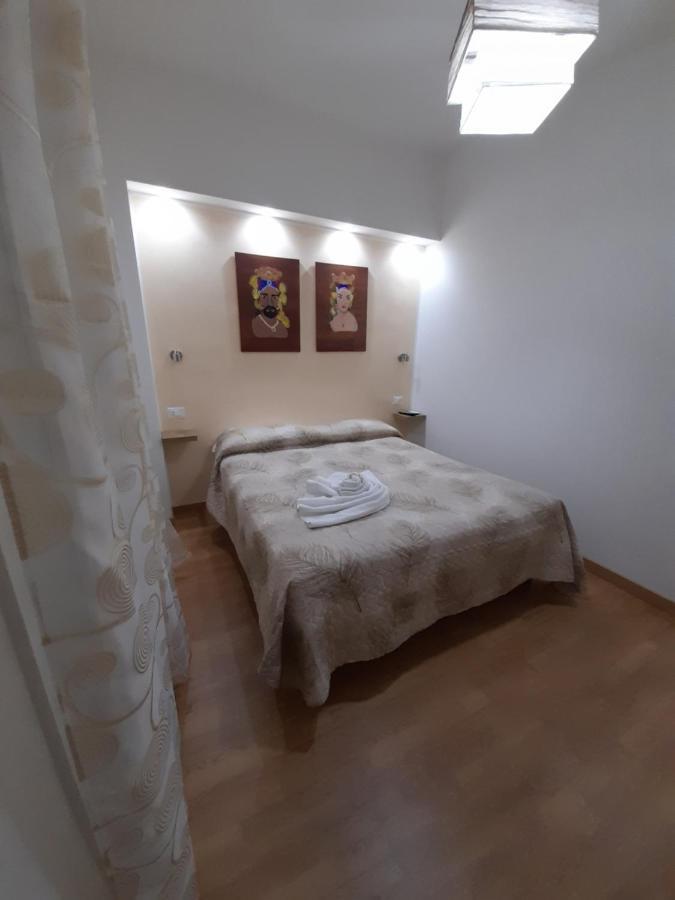 Milazzo: La Porta Delle Eolie Bed and Breakfast Exterior foto